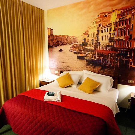 Hotel Palombella Frosinone Bagian luar foto