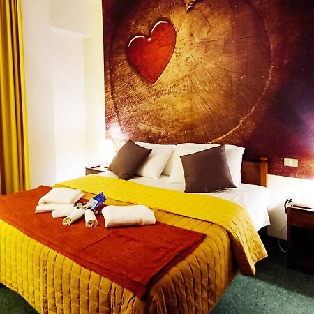 Hotel Palombella Frosinone Bagian luar foto