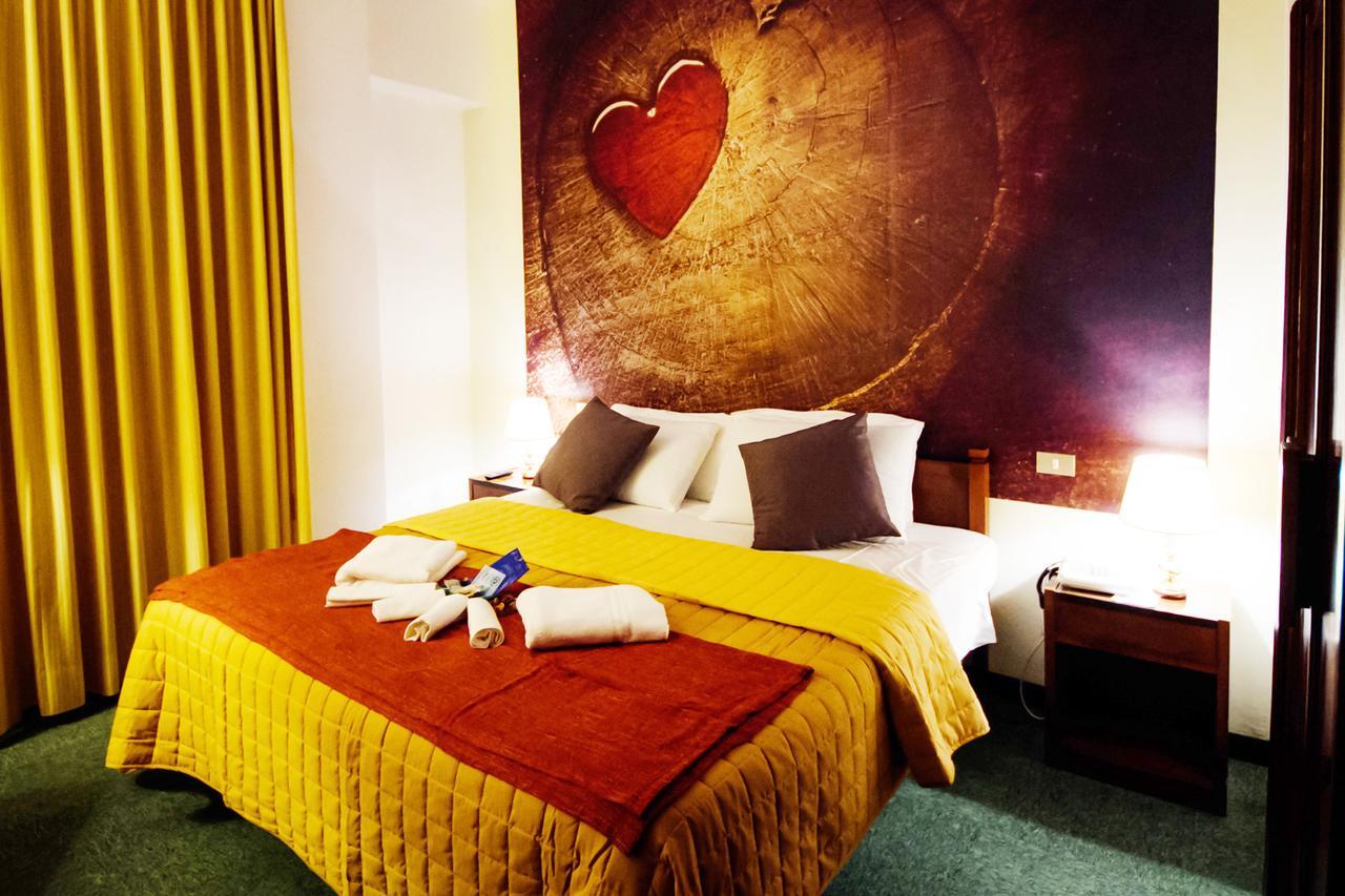 Hotel Palombella Frosinone Bagian luar foto