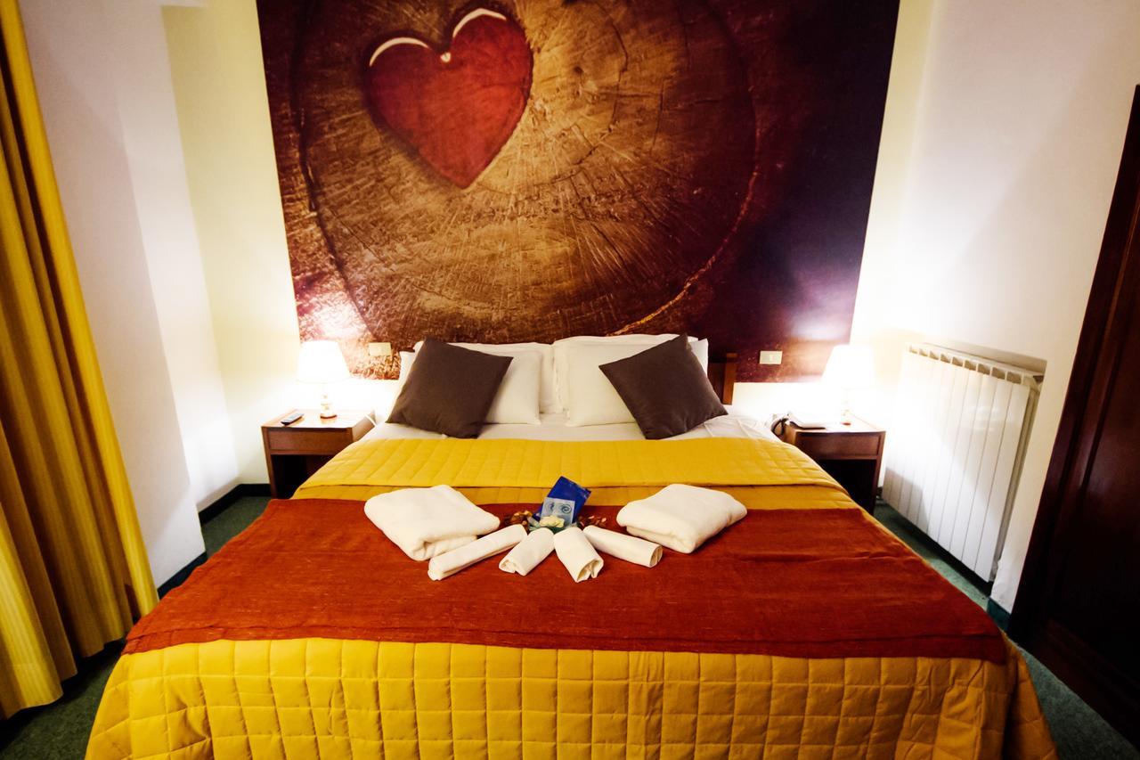 Hotel Palombella Frosinone Bagian luar foto