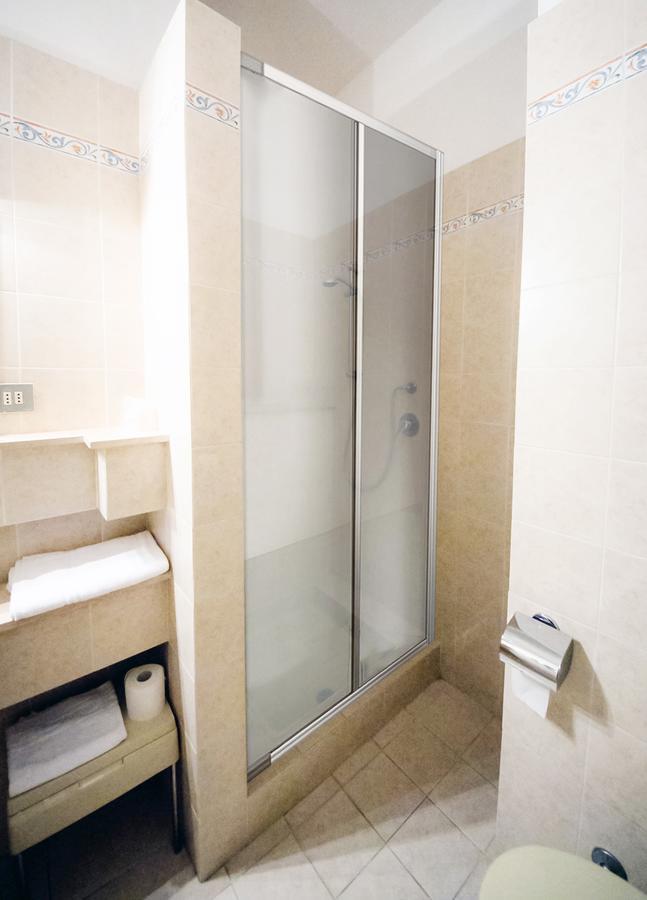 Hotel Palombella Frosinone Bagian luar foto
